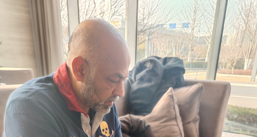 contact with customers 